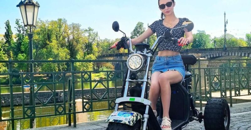 Prague: City Highlights Guided Electric Trike Tour - Who is this tour best suited for?