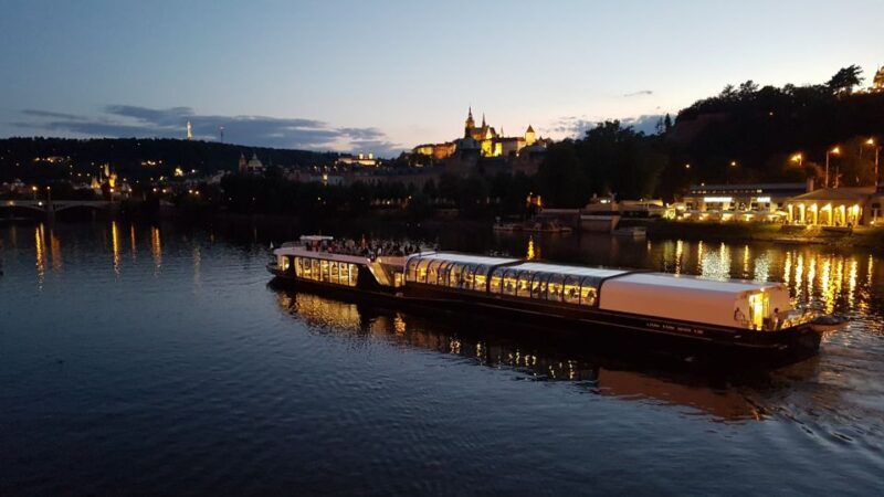 Prague: City Tour and Dinner Cruise with Hotel Pickup - FAQs