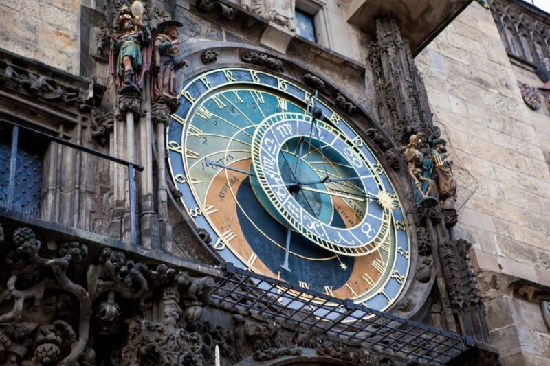 Prague City Tour with Vltava River Cruise - A Closer Look at the Tour Itinerary