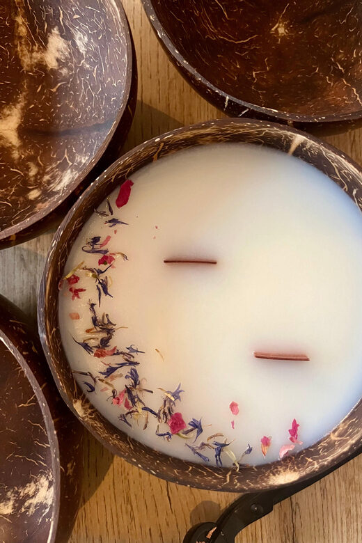 Prague: Coconut candle workshop - The Booking Process and Practical Details