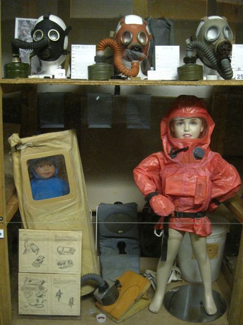 Prague: Communism History and Nuclear Bunker Guided Tour - Scale you can feel: a bunker for thousands