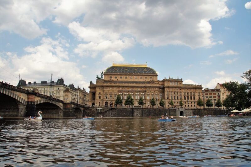 Prague Complete Tour in Spanish & Lunch, Tickets - FAQ
