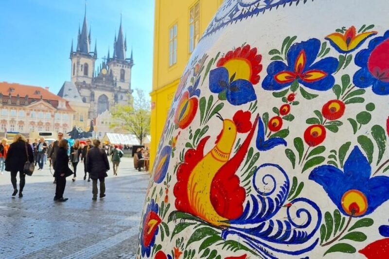 Prague: Easter Markets Tour with Czech Traditions & Snacks - What to Expect at Each Stop