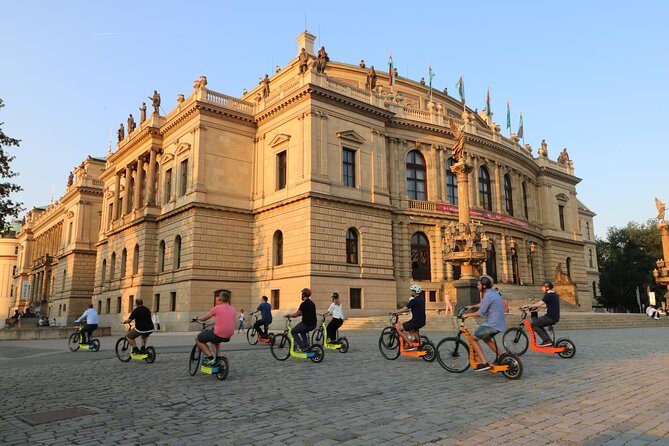 Prague: electric scooter & E-bike guided tour - FAQ
