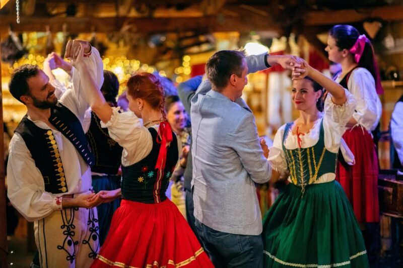 Prague: Folkloric Dinner Show with Unlimited Drinks - Drinks and Value