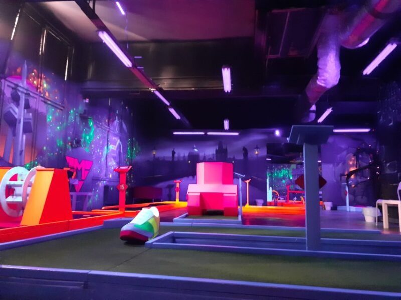Prague: Glow Golf Mini Golf Game by UV Light - FAQ