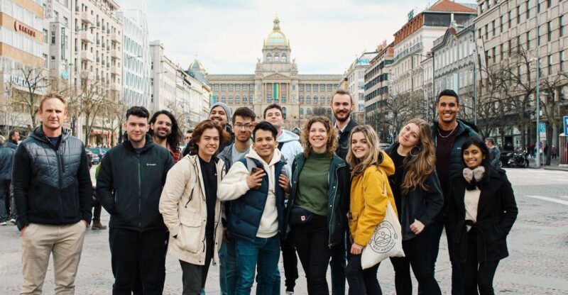 Prague: Guided Food Tour with Tastings - The Guide and Group Atmosphere