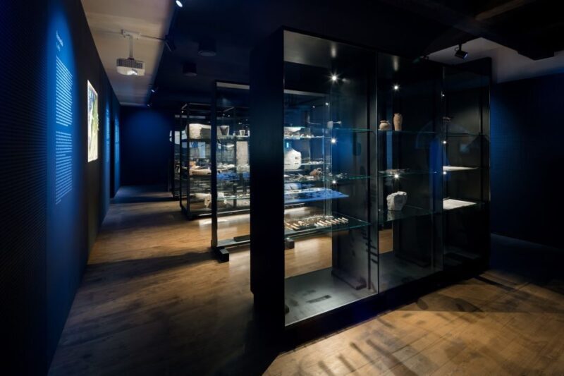 Prague: House at the Golden Ring Entry Ticket - Who Is This Experience Best For?