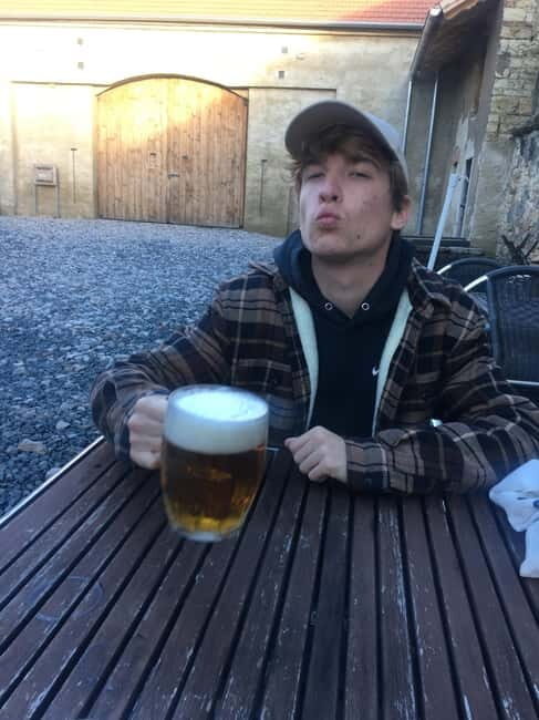 Prague: Local Neighborhoods and Pubs Walking Tour - Discovering a Different Side of Prague