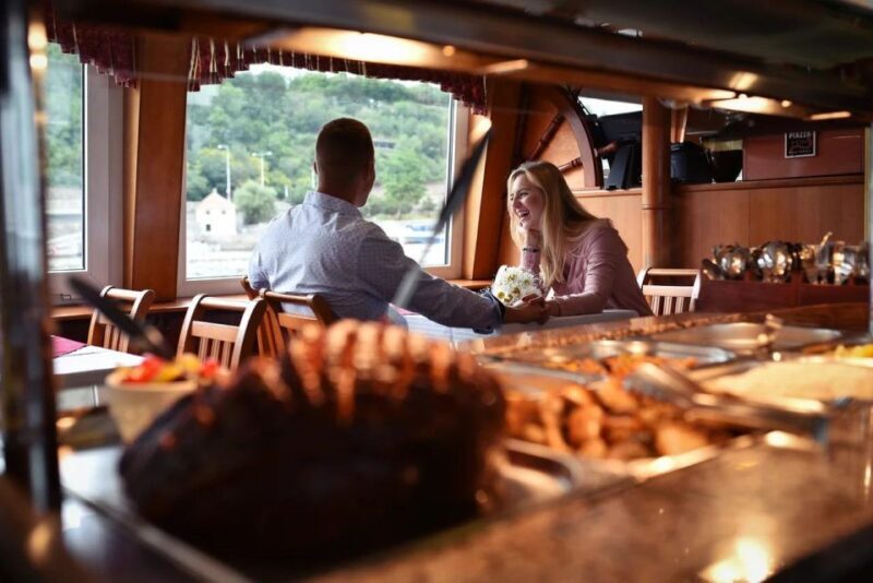 Prague: Lunch Cruise on Vltava River with open Buffet - The Experience in Detail