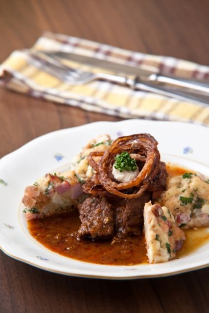 Prague: Market Tour and Traditional Czech Cooking Class - Who Should Consider This Tour?