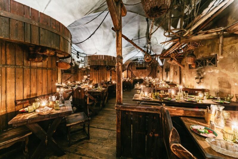Prague: Medieval Dinner with Unlimited Drinks - The Experience in Detail