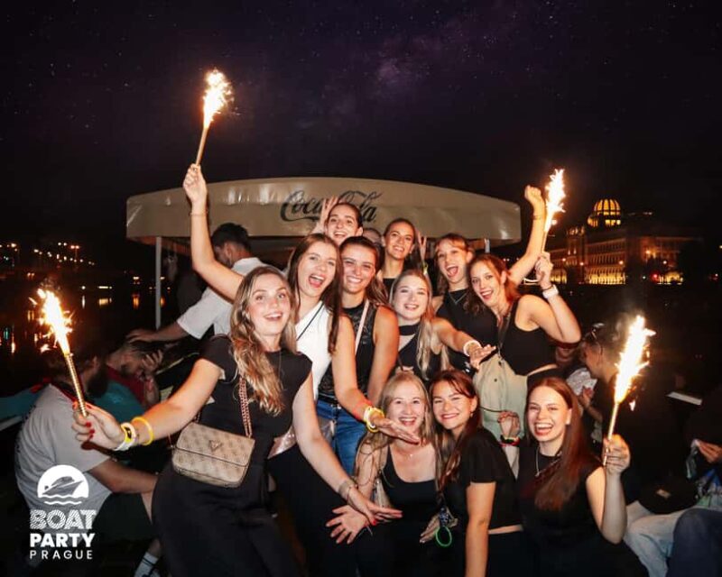 Prague: New Years Eve Booze Cruise with Free Afterparty - What to Expect from the New Year’s Eve Booze Cruise