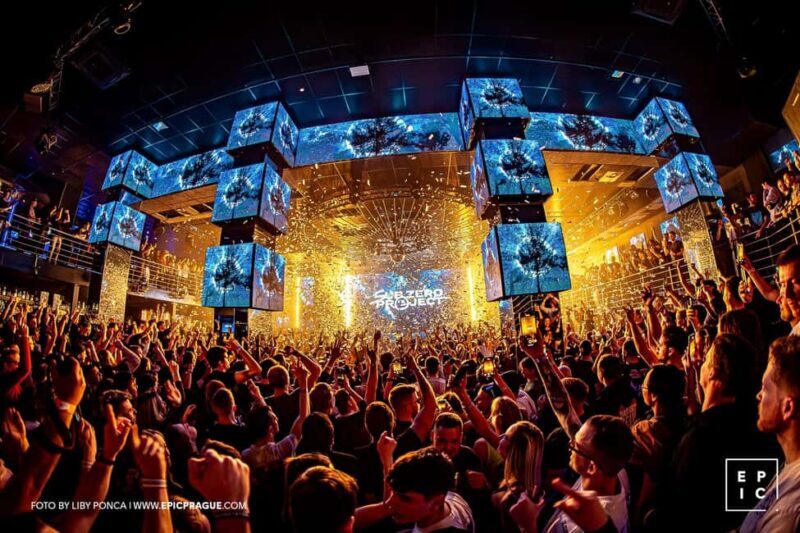 Prague: New Year's VIP Boat Party + EPIC Club - Practical Details and Tips