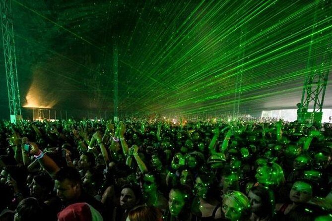 Prague Nightlife Party - Key Points