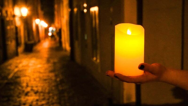 Prague: Nový Svt and Malá Strana Night Walking Tour - Key Points