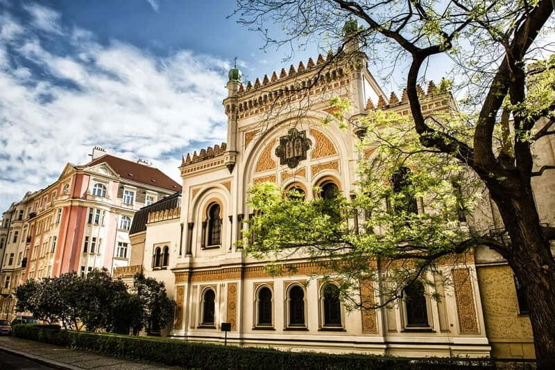 Prague: Official City Pass with Public Transport - Transportation and Accessibility