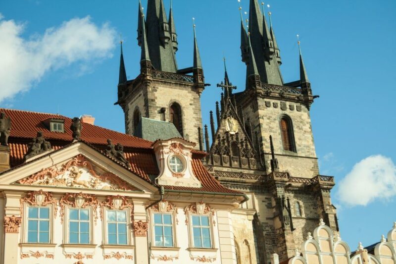 Prague: Old Town and Jewish Quarter Guided Tour in German - The Tour Experience: What to Expect