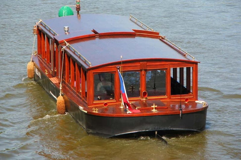 Prague: Old Town, Prague Castle & River Cruise Day Tour - Practical Aspects and What to Expect