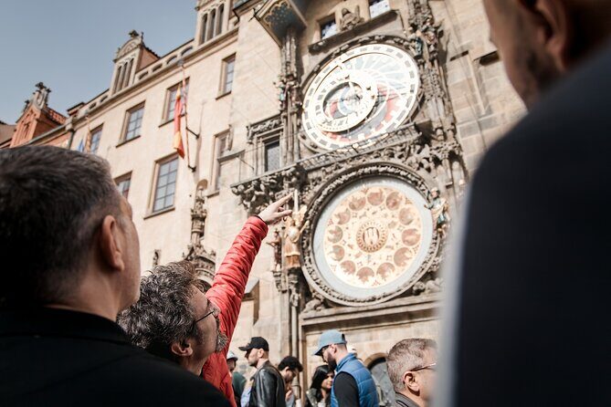 Prague Old Town, River Cruise and Prague Castle Sightseeing Tour Including Lunch - FAQ