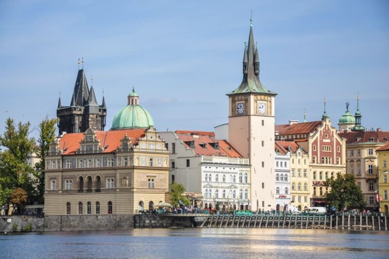 Prague: Panoramic Vltava River Cruise - FAQs