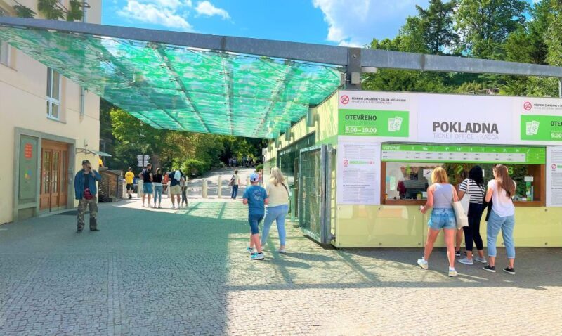 Prague: Prague Zoo Audio Guide with E-Ticket - What Visitors Are Saying