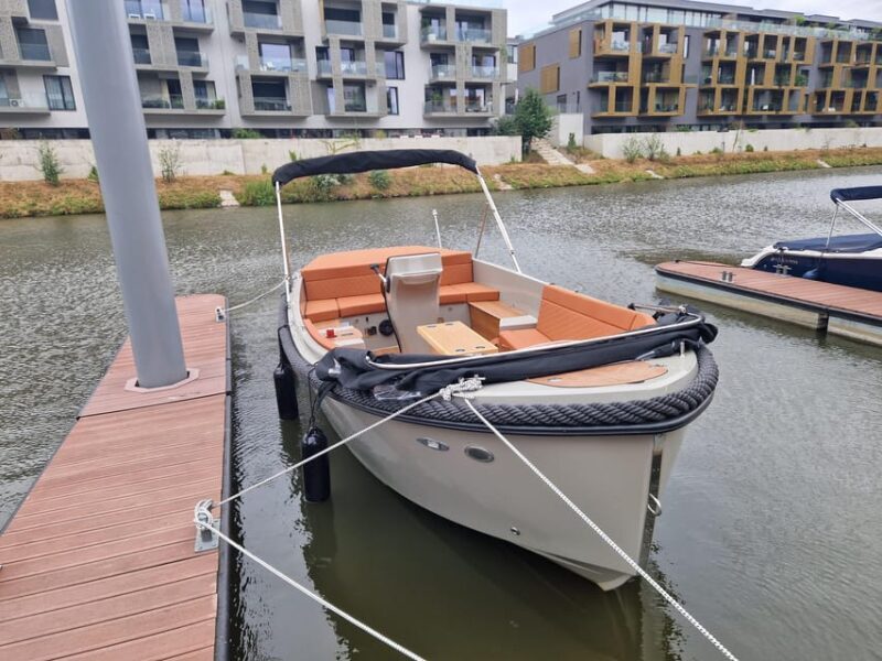 Prague Private Boat Tour - 2 Hours - Key Points