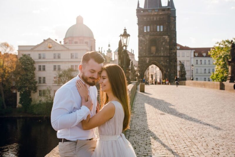 Prague: Professional Photoshoot at Charles Bridge - The Experience: What You Can Expect