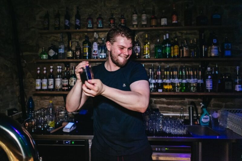 Prague: Pub Crawl with Unlimited Drinks and Cocktails - The Sum Up