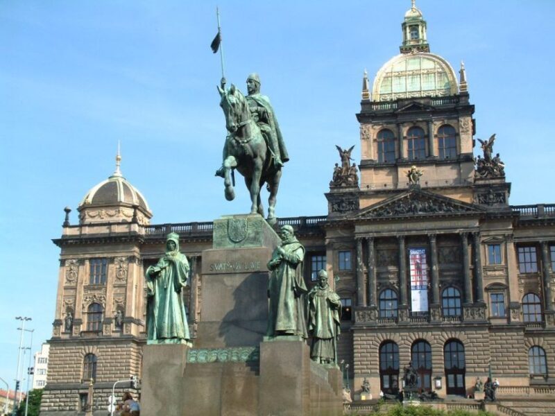 Prague Sightseeing Tour with Lunch - Why Choose This Tour?