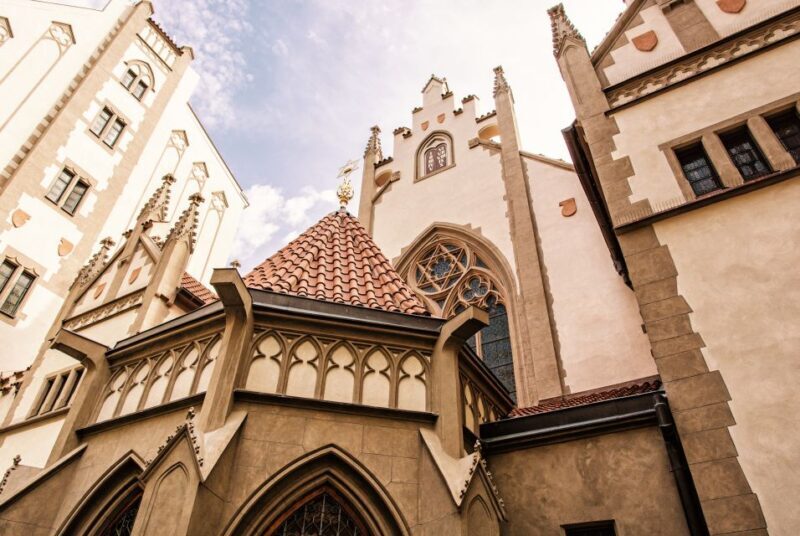 Prague: Synagogues and Jewish Quarter Private Walking Tour - Exploring Prague’s Jewish Heritage: What You Can Expect