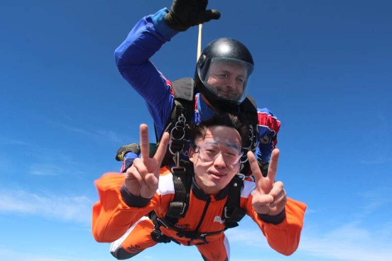 Prague: Tandem Skydiving 14,000ft over Prague with Transfers - FAQ