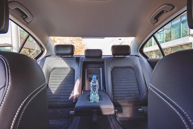 PRAGUE to BERLIN - stop in DRESDEN by LIMOUSINE 3+1pax - Who Should Consider This Tour?