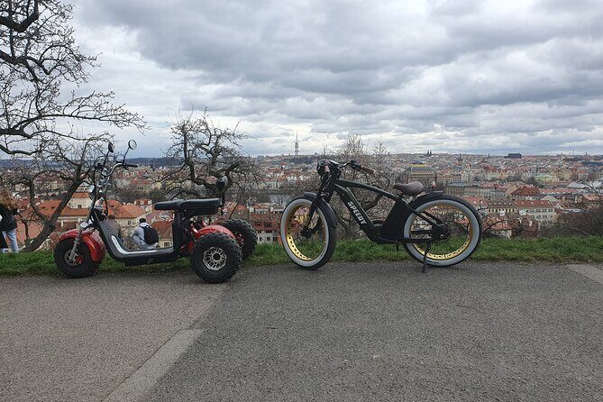 Prague Trike & E-Bike Combo Tour - Key Points