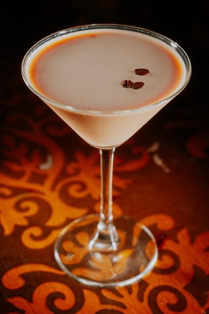 Prague: Tuesday Stand-Up Comedy in English - Who Should Consider This Experience?