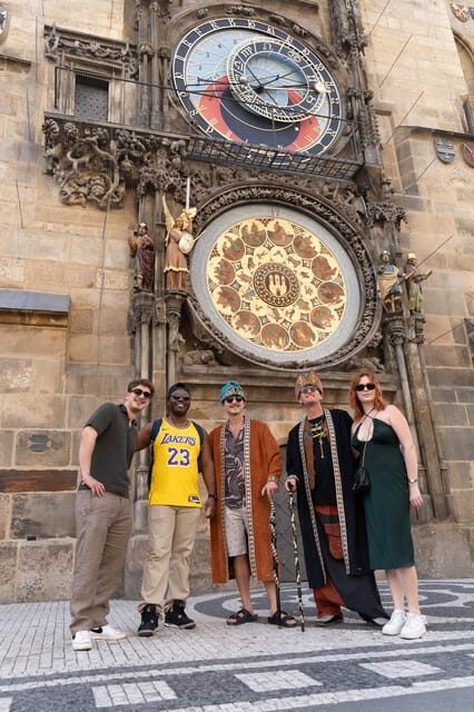 Prague: Ultimate Old and New Town Walking Tour + Free Drink - Key Points