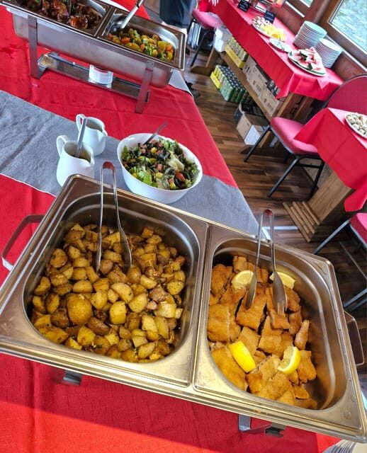 Prague: Valentine's Day Cruise with Dinner and Prosecco - Value for Money: Is It Worth It?