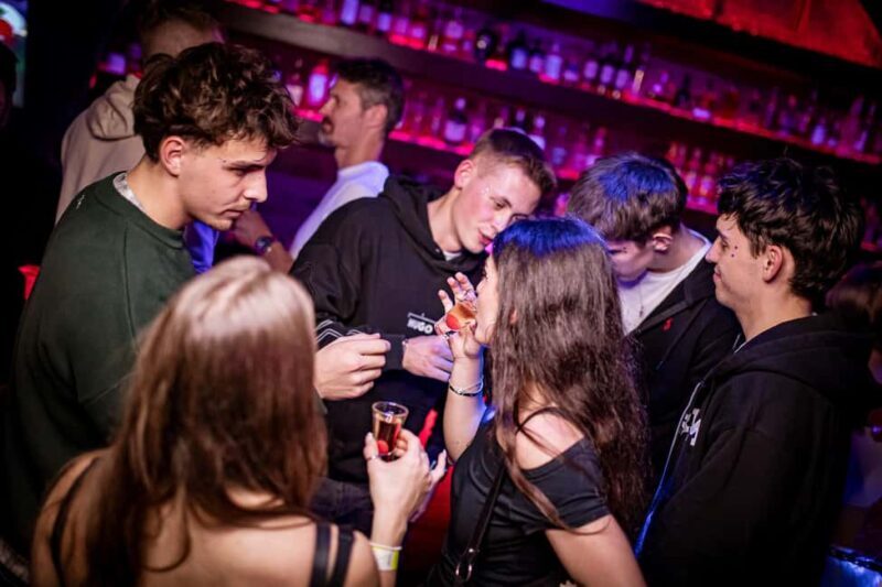 Prague: VIP Club Night with Table, Drinks, and Limo - Who Should Consider This?