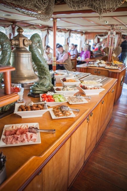 Prague: Vltava River Evening Dinner Cruise - The Realities Based on Reviews