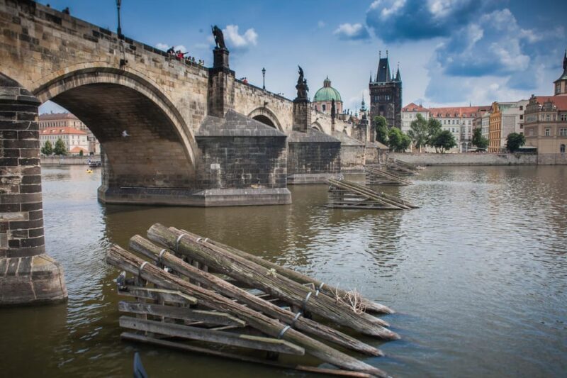 Prague: Vltava River Evening Dinner Cruise - FAQ