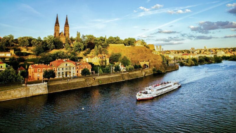 Prague: Vltava River Night Cruise with Buffet - An In-Depth Look at the Experience