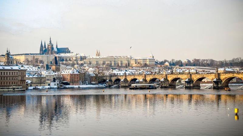 Prague: Vltava River Sightseeing Cruise - Wi-Fi and printed guides: small extras that reduce confusion