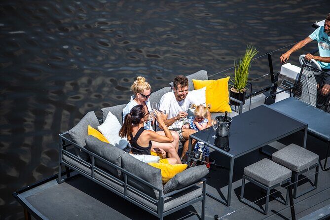 Prague YachtBoat CLASSIC cruise with Unlimited Beer or Prosecco - Introduction: What You Can Expect from the Prague YachtBoat Classic Cruise