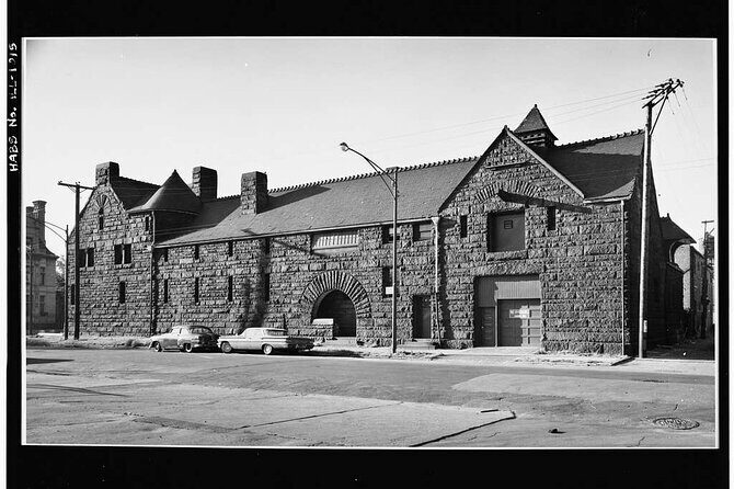 Prairie Avenue Haunted History Tour and Ghost Hunt - Exploring the Prairie Avenue Haunted History Tour and Ghost Hunt