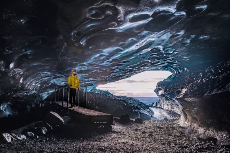Premium Blue Ice Cave Tour - hot soup & hot drink incl. - FAQ