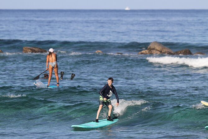 Premium group surf lessons- Konas Best Surf Lessons - Why We Think Kona Mike’s Stands Out