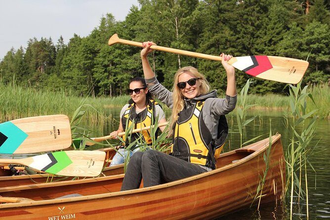 Premium guided Canoe Tour in lake Plateliai Handcrafted inventory and picnic set - Who Is This Tour Best For?