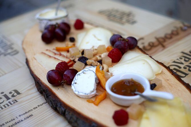 Premium Lisbon Wine and Tapas Tasting - Setting the Scene: What the Tour Offers