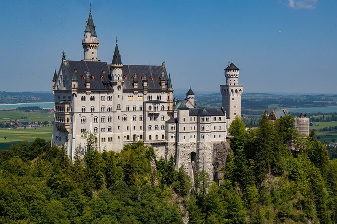 Premium Neuschwanstein Castle and Linderhof VIP Tour from Munich - Who Should Consider This Tour?  