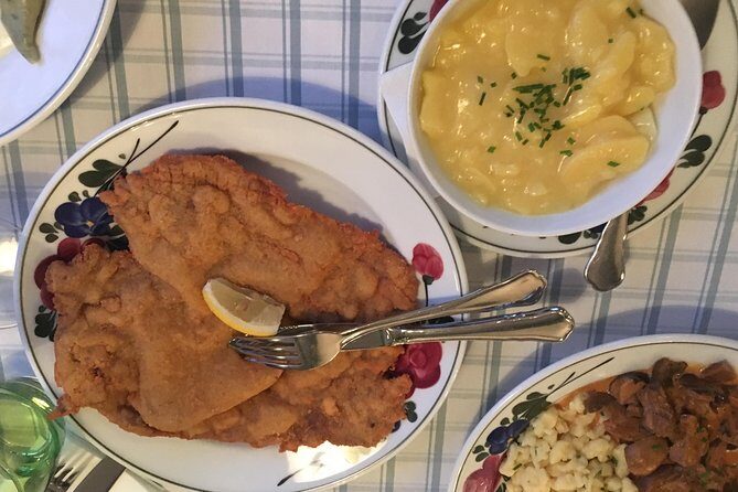 Premium Private Foodie Experience with Local - all tastings included - Authentic Feedback from Guests